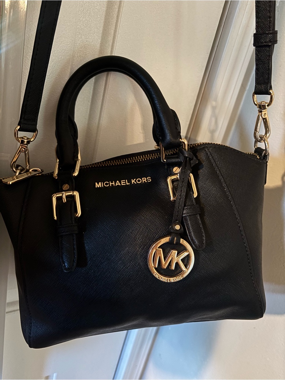 Michael Kors Black Saffiano Leather Purse - Picture 3 of 8